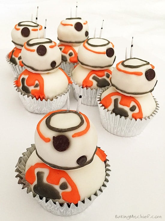 Download Star Wars BB-8 Cupcakes - Baking Mischief