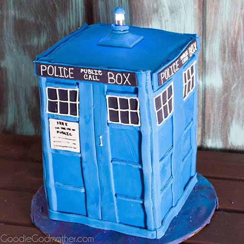 40+ perfectly nerdy recipes inspired by books, television, and movies. Recipes for everything from 'Game of Thrones' and 'The Walking Dead' to 'Star Wars' and the Marvel Cinematic Universe!