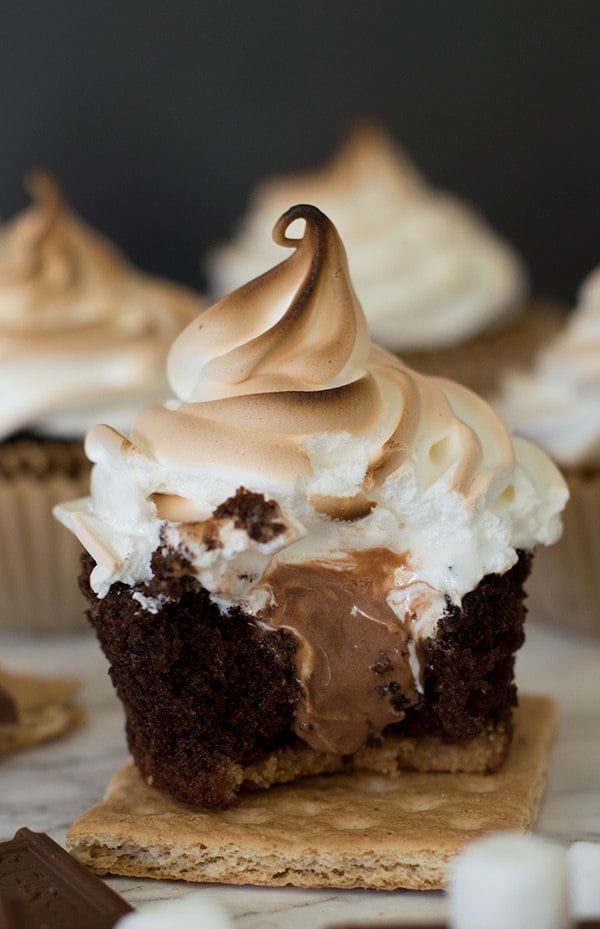 s'mores cupcakes pioneer woman
