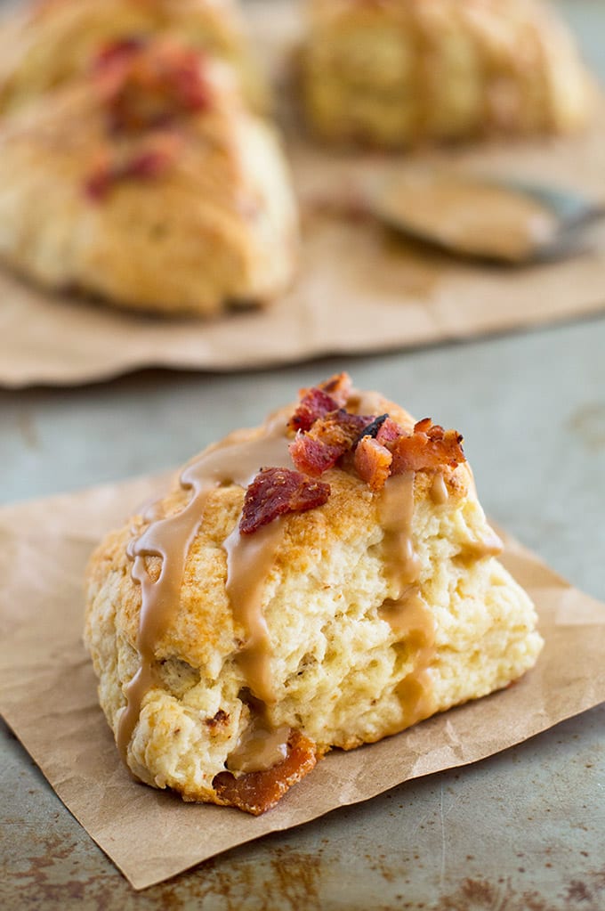 tammy-s-bacon-scones-with-maple-glaze-baking-mischief