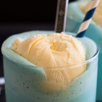 This Frosty Bantha Milk is the perfect drink for your next Star Wars Party!