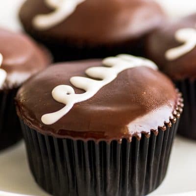 With this recipe for Small-batch Homemade Hostess Cupcakes, you can make a childhood favorite at home! Moist chocolate cake, creamy marshmallow filling, and luscious chocolate topping. What could be better? | Small-batch Cupcakes | Small-batch Desserts | Chocolate Desserts |