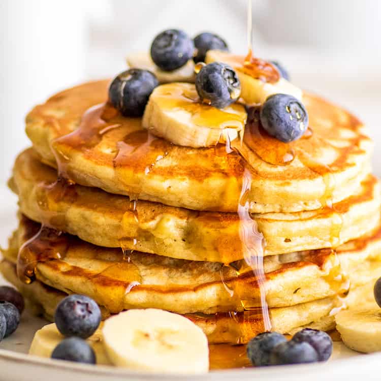 Easy Banana Pancakes for Two - Baking Mischief