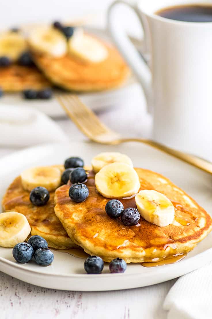 Easy Banana Pancakes for Two - Baking Mischief