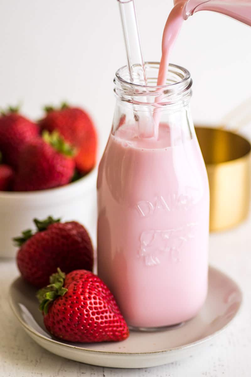 Easy Homemade Strawberry Milk For One Or Two Baking Mischief