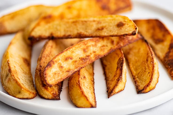 🤤Let's make some delicious cheesy fries tonight. #cheesy #fries #late