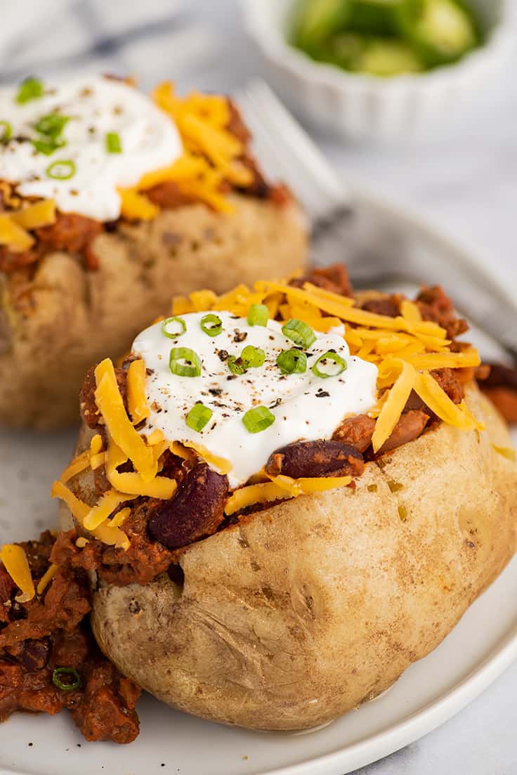 Chili Baked Potatoes - Baking Mischief