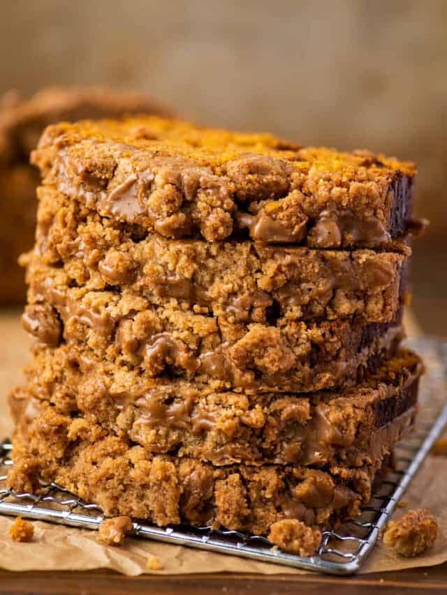 Easy Streusel Pumpkin Bread - Baking Mischief